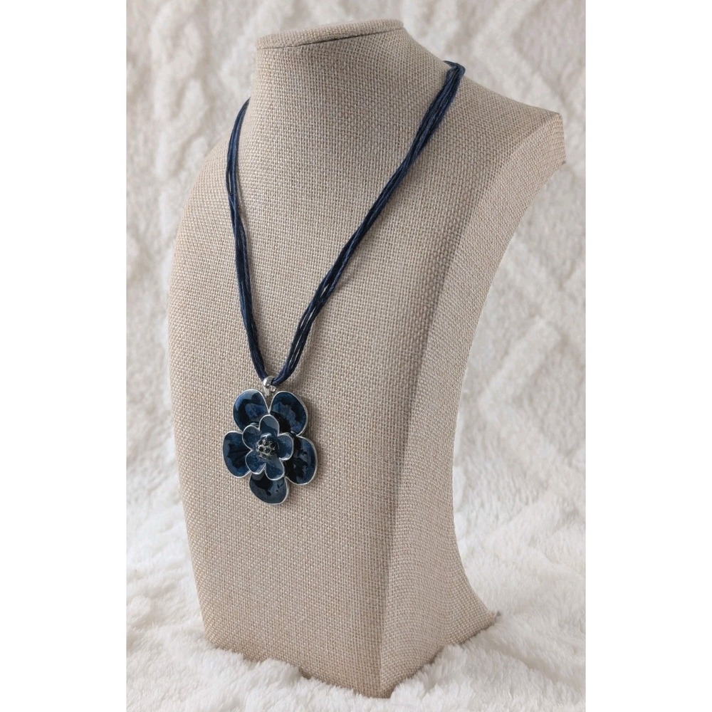Navy Blue Enamel Flower Pendant Necklace Silver Tone Multi-Strand‎ Cord